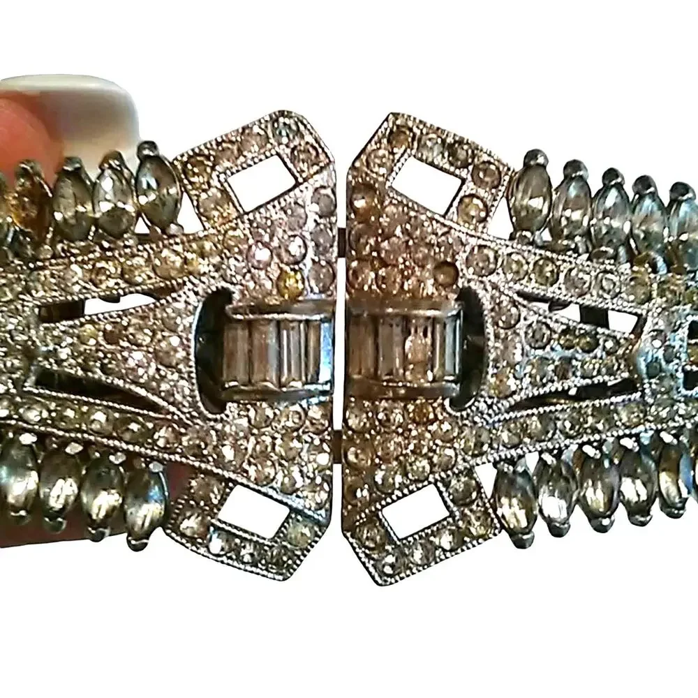 VINTAGE Stamped Authentic Brooch Estate Coat Pin Rhinestone Leaf Brooch Antique